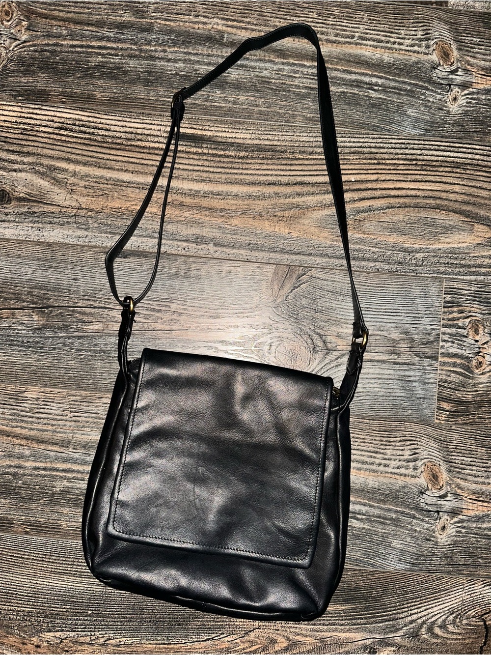 Vintage “Derek Alexander” Classic Leather Crossbody Flap Bag w/ Adjustable Strap